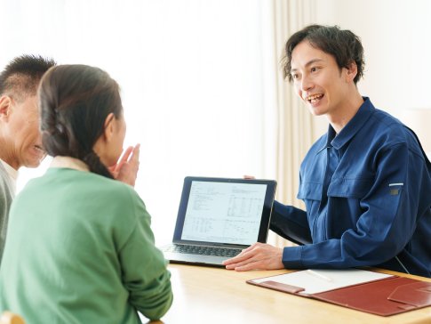 自社で手がける内装工事 クロス張替え・新規施工